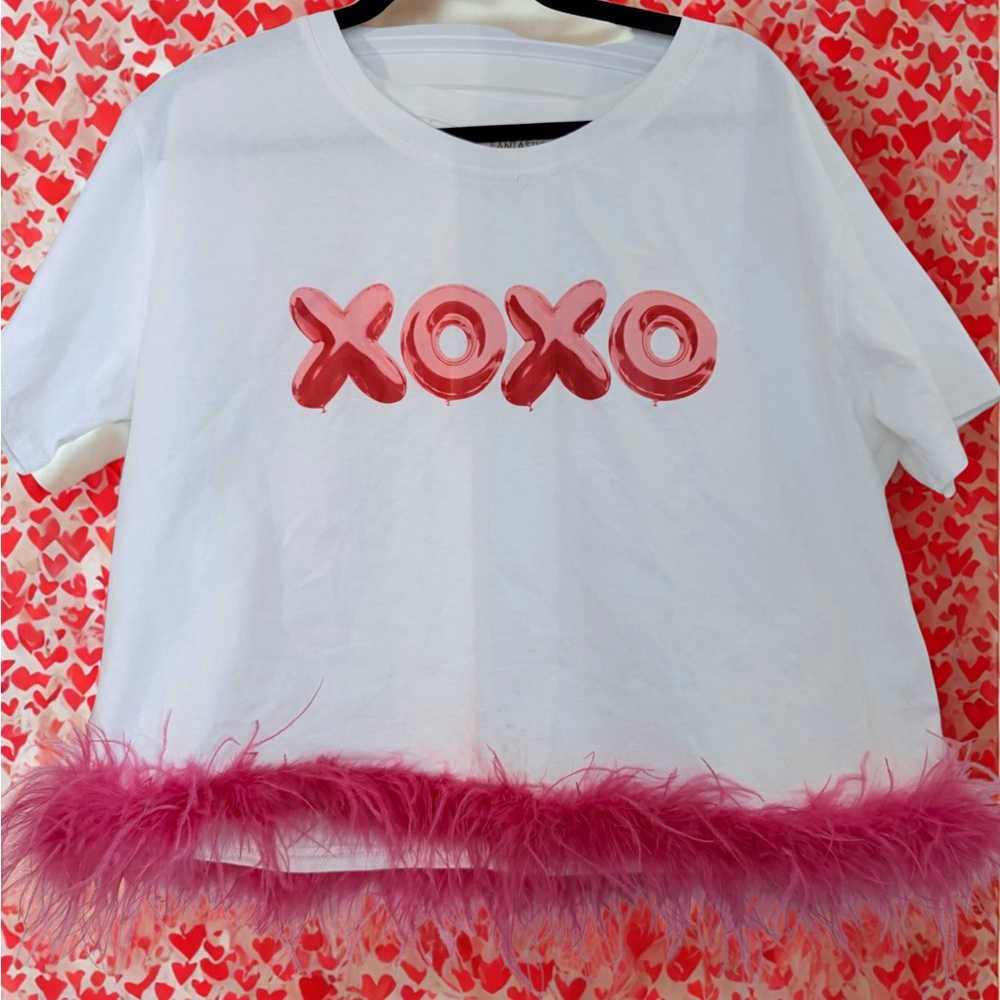Fantastic Fawn White Blouse with Pink Feather Trim